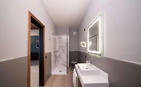 Radisson Hotel Nola Naples