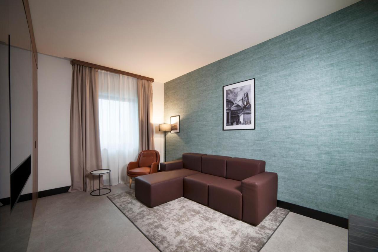 Radisson Hotel Nola Naples Esterno foto